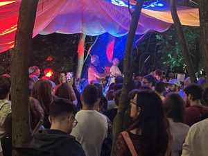 Китайската CATL ще управлява 10 000 станции за смяна на батерии до 2030 г. · TechNode