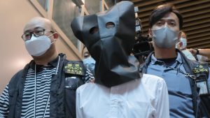 Хонконгски лекар затвори за издаване на освобождаване от ваксина срещу ковид