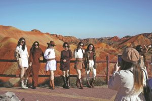 Китай възразява срещу митата на ЕС върху вноса на електромобили, настоява за преговори · TechNode