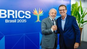 Китай призовава гражданите да докладват доходи в чужбина