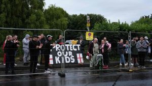 Патентът на Huawei преоткрива перископна камера с прибиращ се дизайн, намаляващ удара на камерата · TechNode