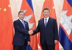 Си се среща с премиера на Камбоджа