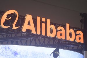 Alibaba отчита растежа в секторите на електронната търговия и облачните изчисления