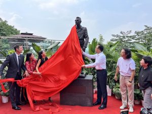 Китай издава насоки за увеличаване на информационния и комуникационния капацитет на ниска надморска височина