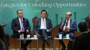 Когато генералите се нуждаят от ретуш повече от меч