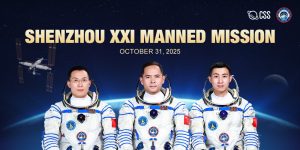 Биография на екипажа на Shenzhou XXI