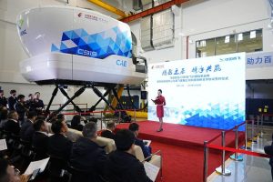 China Eastern Airlines получава първия в света симулатор C919