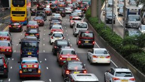 Хонконгската търговия с автомобили вижда червено заради затегнатите правила за проверка на превозните средства