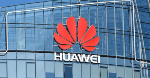 Huawei отчита 880+ милиарда RMB през 2025 г. приходи, втори най-висок в историята на компанията