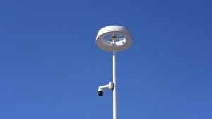 Серия Tech Odyssey: Как Omniflow преосмисля уличното осветление с EV зареждане, свързаност и чиста енергия · TechNode